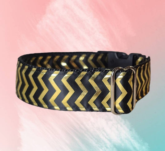 Black and gold zigzag adjustable dog collar for large to Extra Large size dogs-large dog collar-dog collar-unisex dog collar-xl dog collar